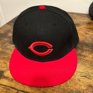 Cincinnati Reds New Era Fitted Hat sz 7 1/2 MLB